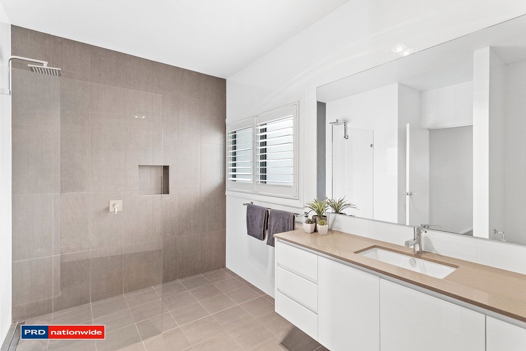 25 Mooring Avenue CORLETTE 18