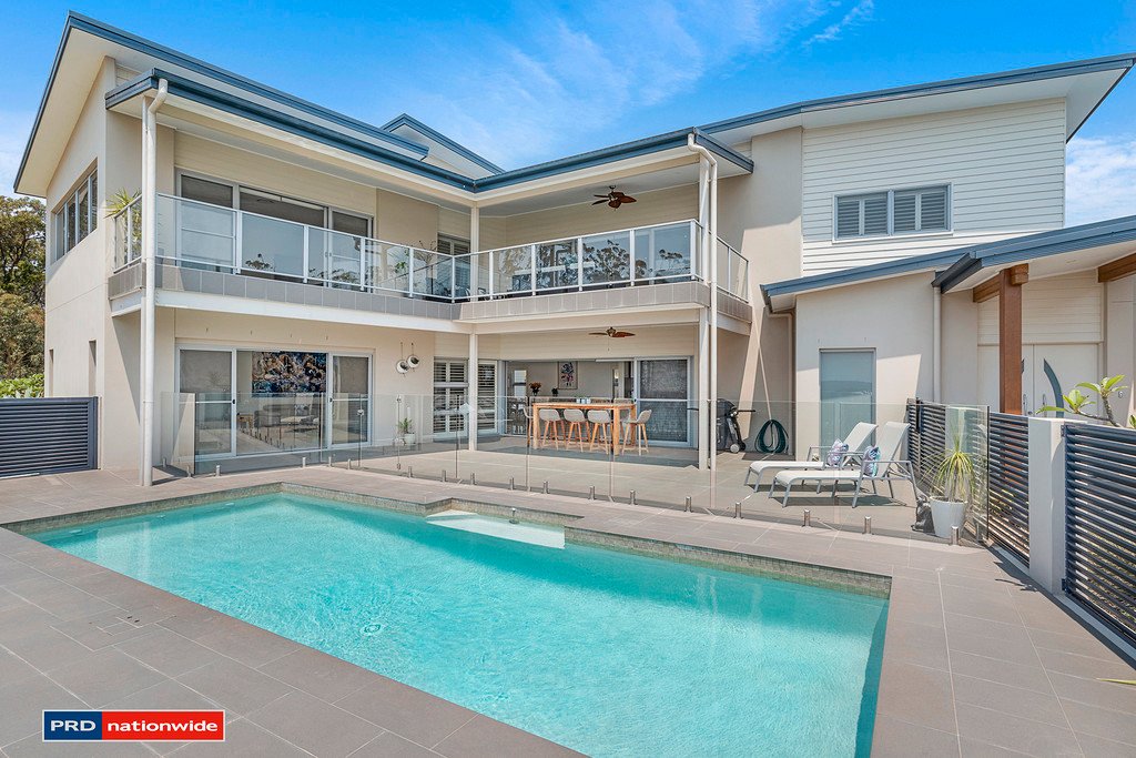 25 Mooring Avenue CORLETTE 1