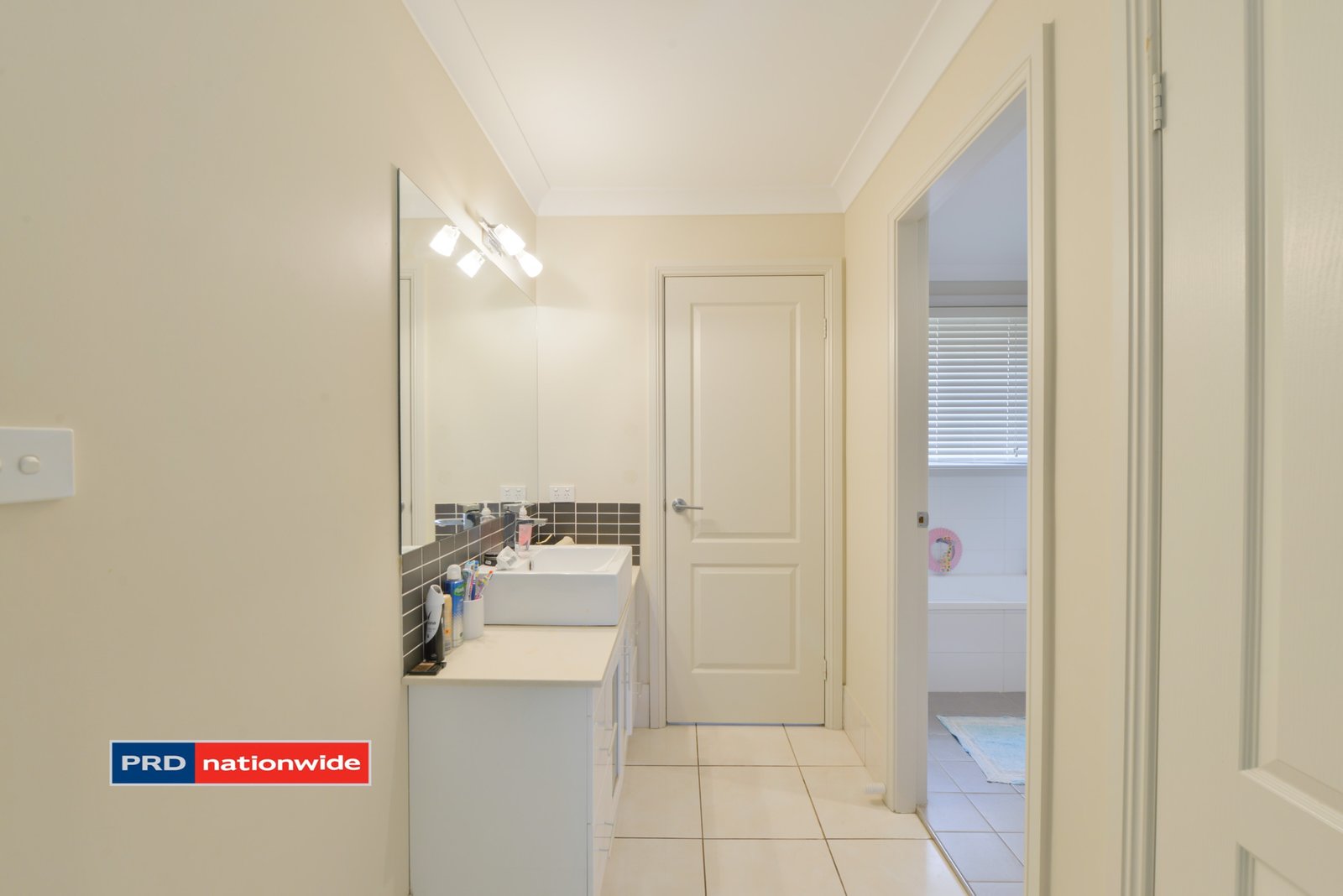 25 Mountain Gum Road TAMWORTH 11