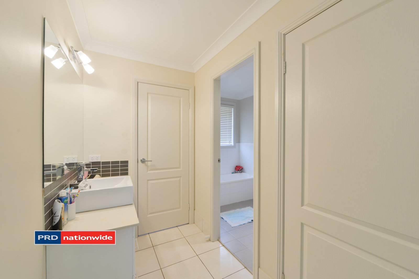 25 Mountain Gum Road TAMWORTH 12