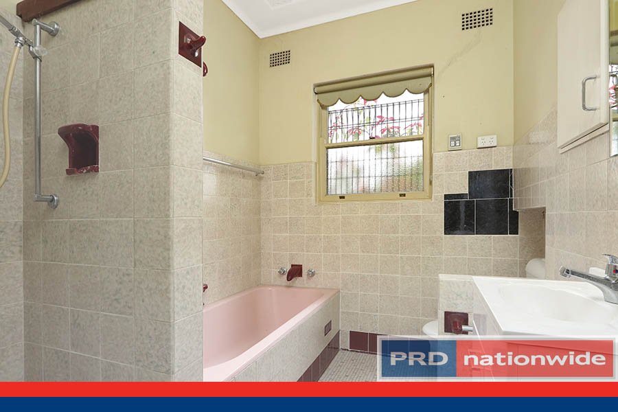 25 Neville Street OATLEY 4