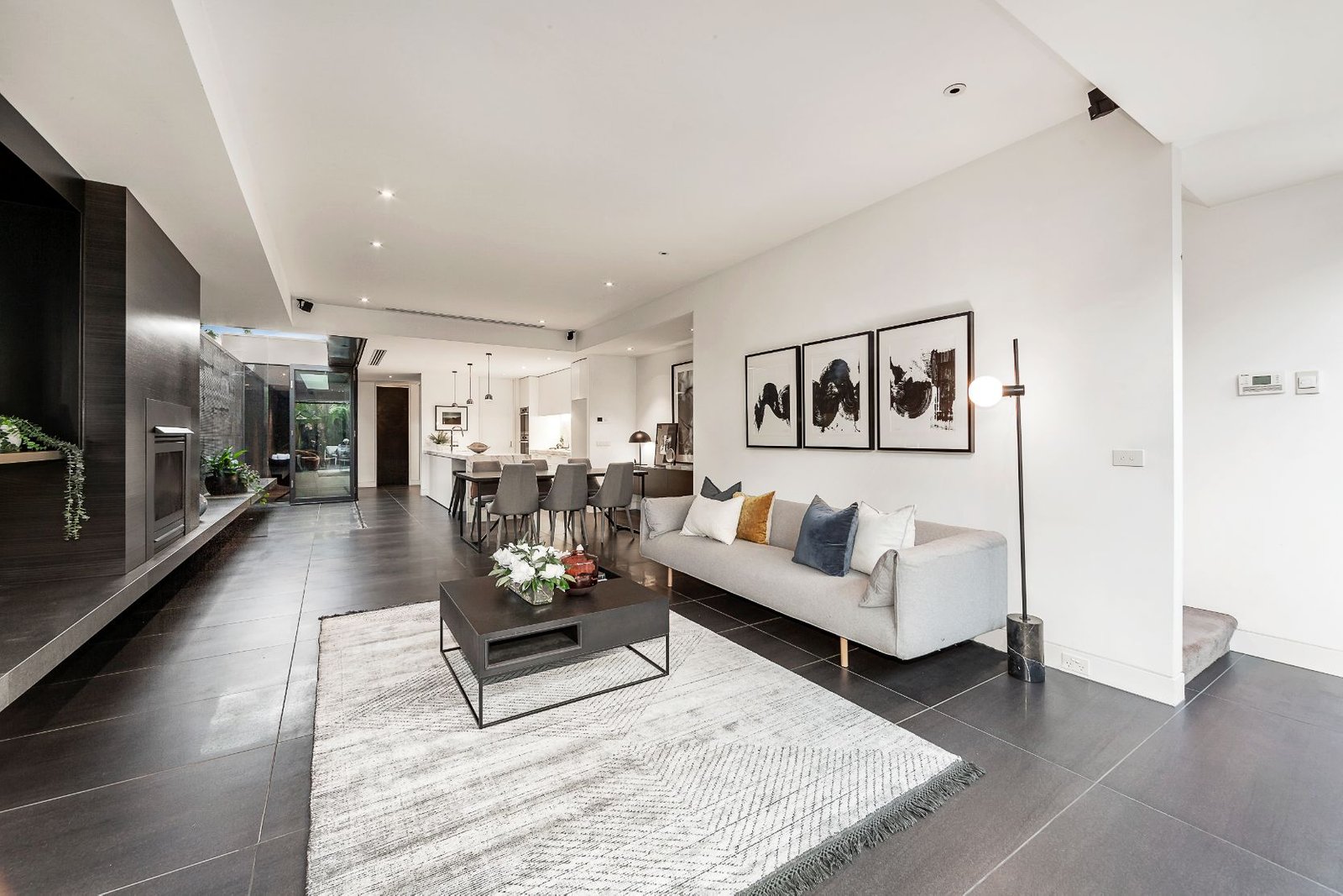 Gallery: 25 Nicholson Street
