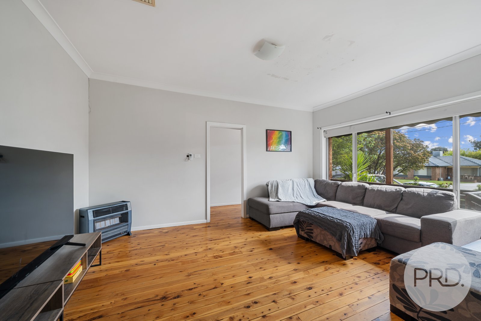 25 Nixon Crescent TOLLAND 4