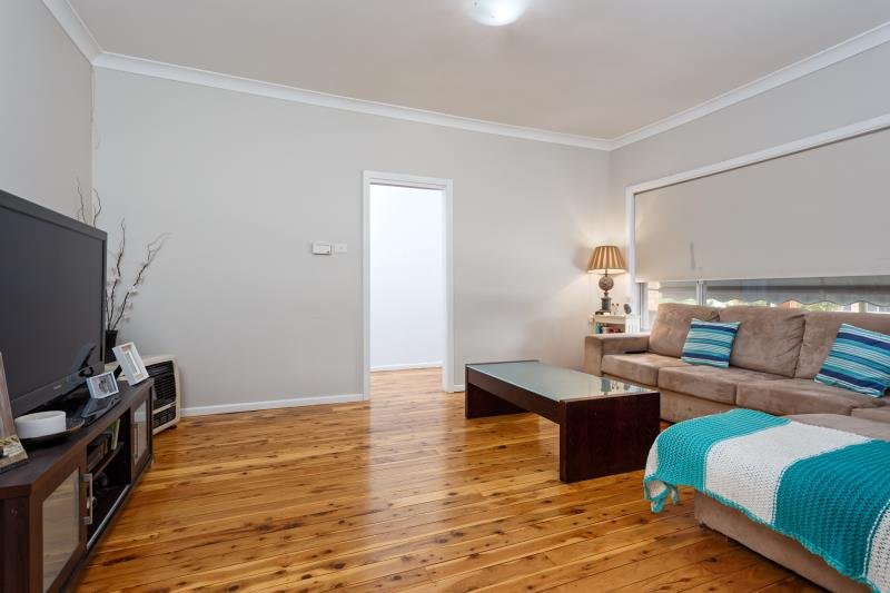 25 Nixon Crescent TOLLAND 3