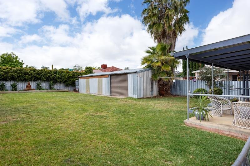 25 Nixon Crescent TOLLAND 9