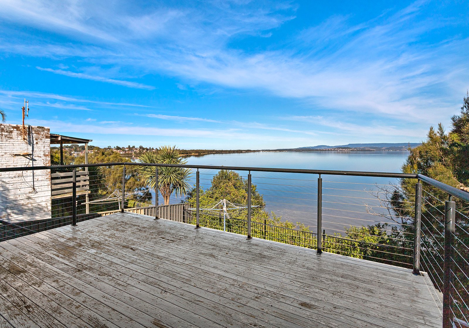 25 Northcliffe Dr  LAKE HEIGHTS 2