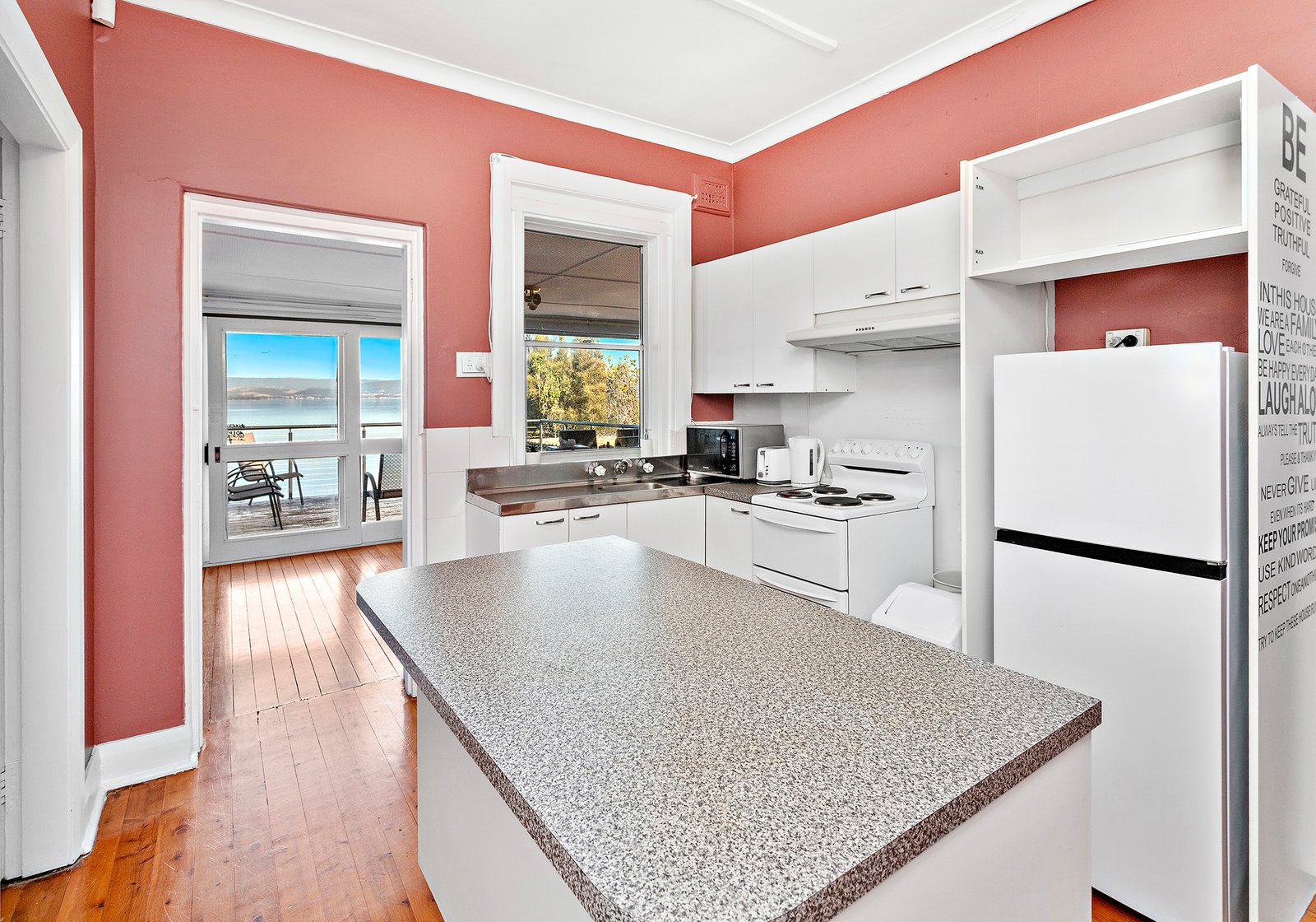 25 Northcliffe Dr  LAKE HEIGHTS 5