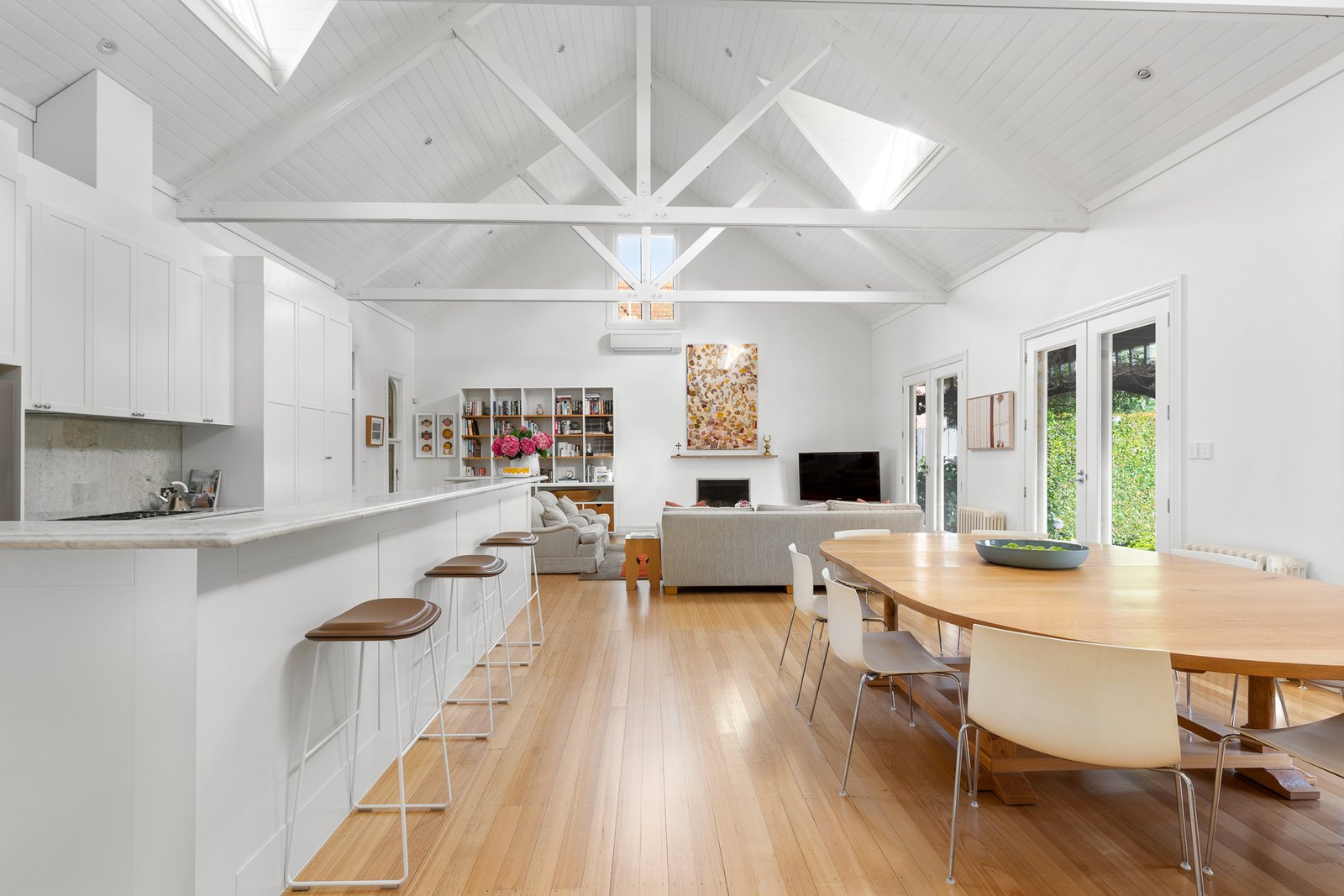 Real Estate and Property in 25 Oak Grove, Brighton, VIC