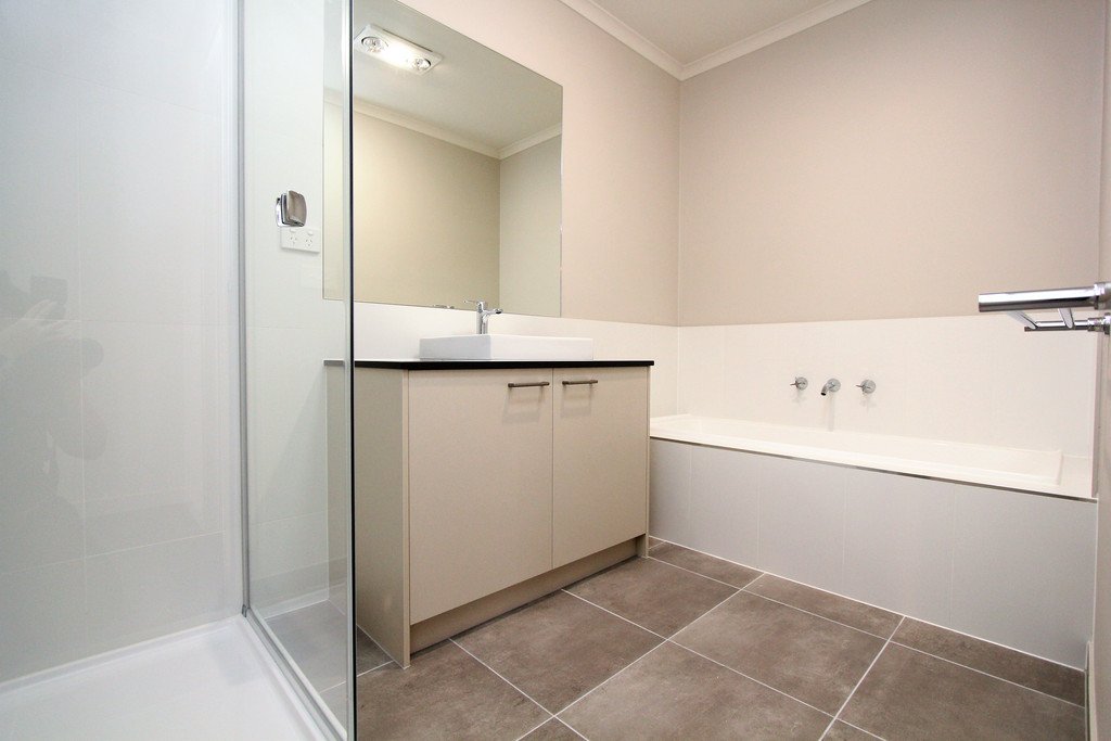 25 O'Callaghan Parade Lucas 5