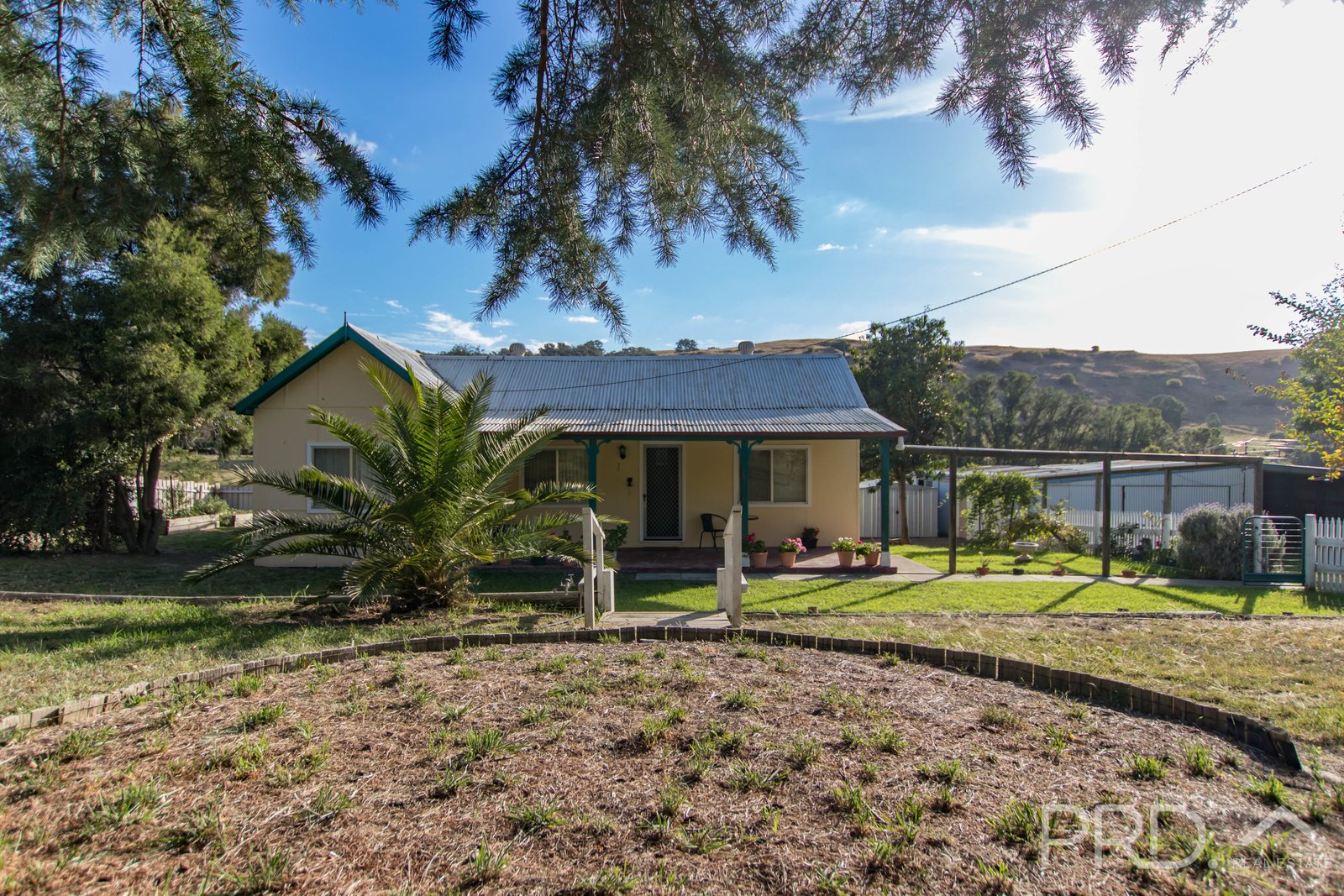 25 Old Gundagai Road ADELONG 3