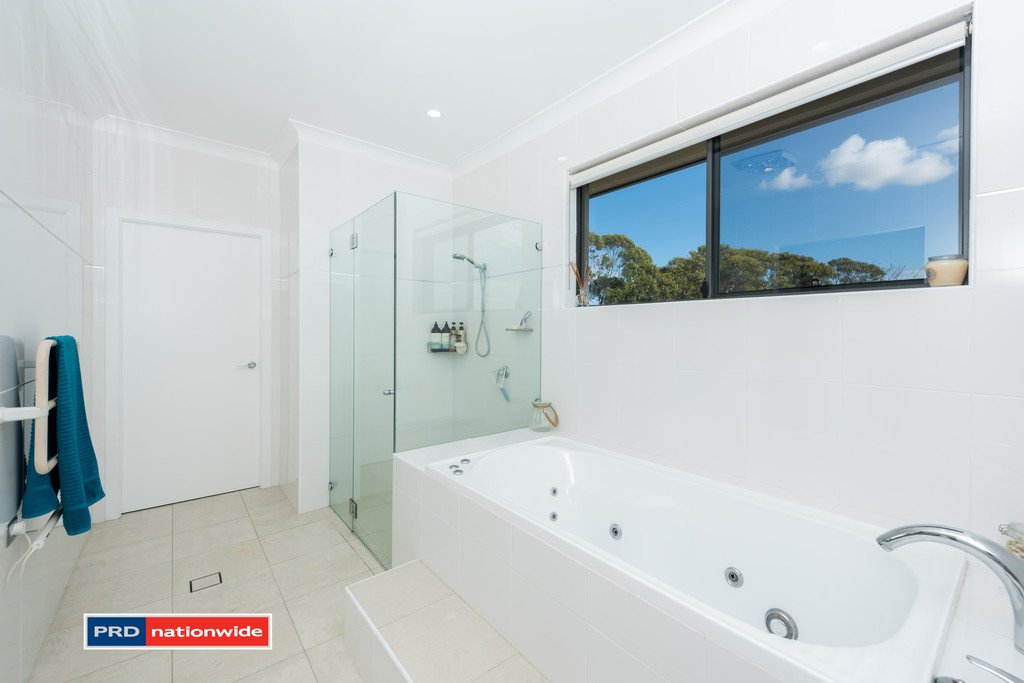 25 One Mile Close BOAT HARBOUR 24