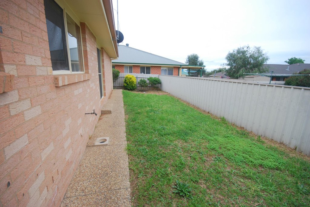 2/5 Paldi Crescent GLENFIELD PARK 9