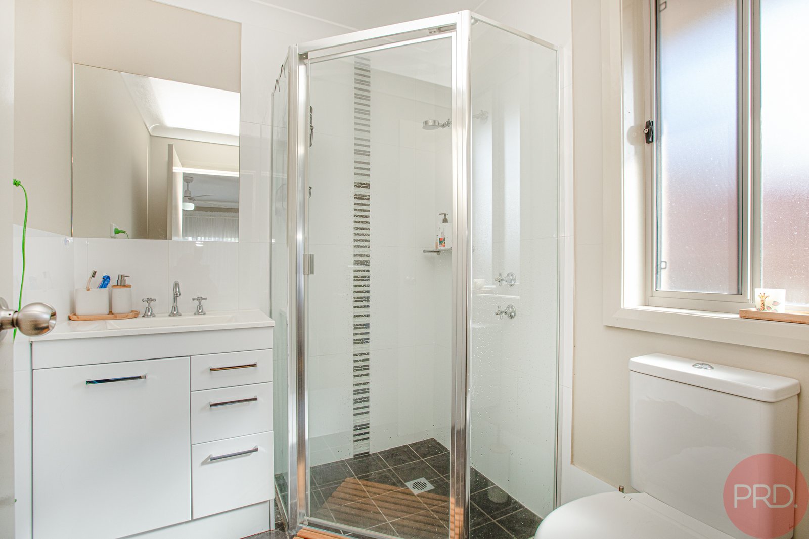 2/5 Parklands Road LARGS 9