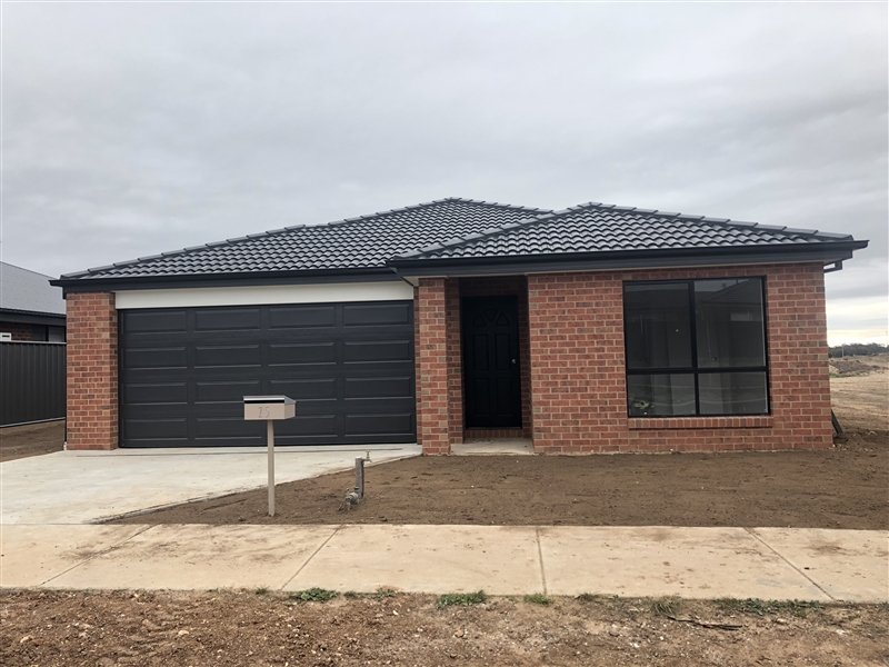 25 Parkview Boulevard HUNTLY 1