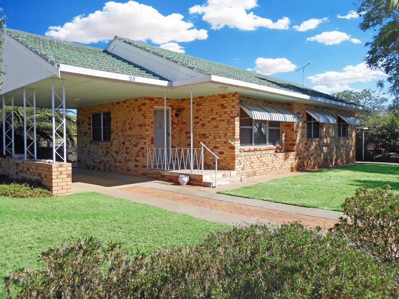 25 Parry Street TAMWORTH 1