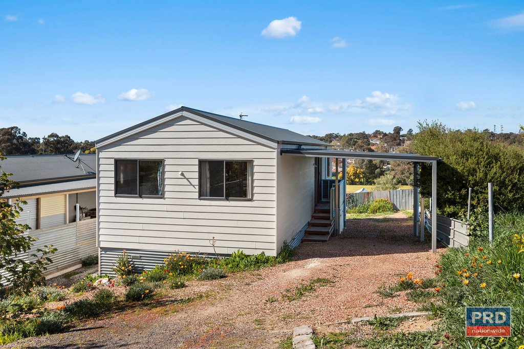 25 Philpot Street LONG GULLY 1