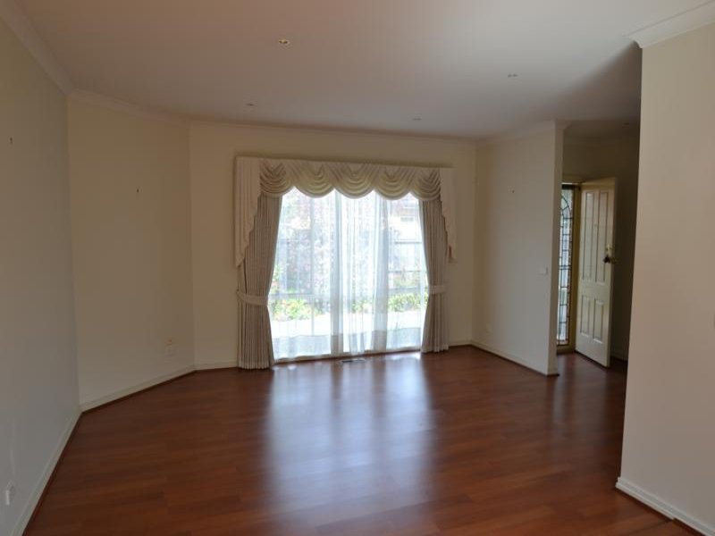 Gallery: 2/5 Potts Street
