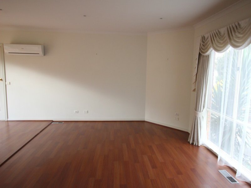 Gallery: 2/5 Potts Street