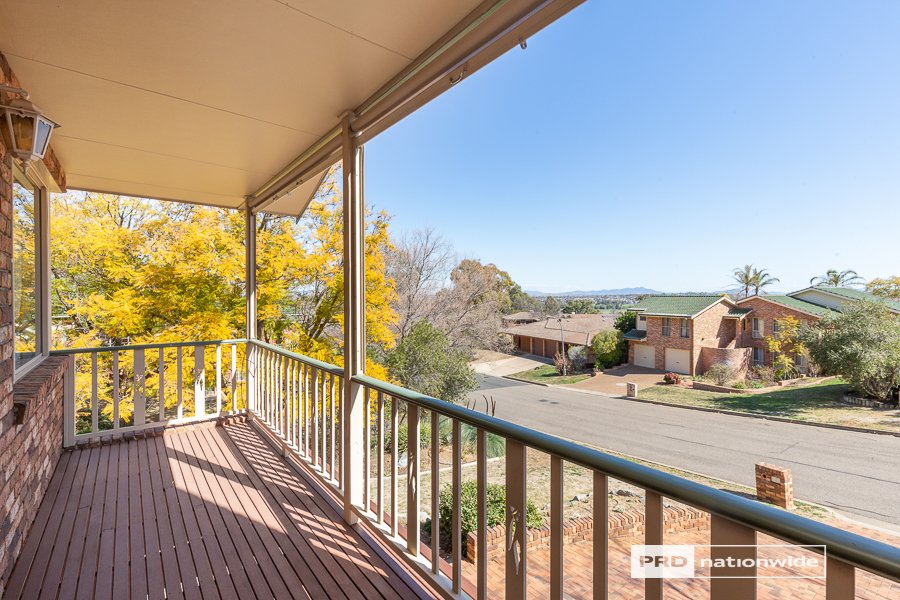 25 Prentice Avenue TAMWORTH 9