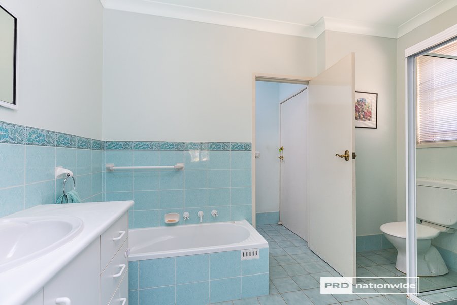 25 Prentice Avenue TAMWORTH 16