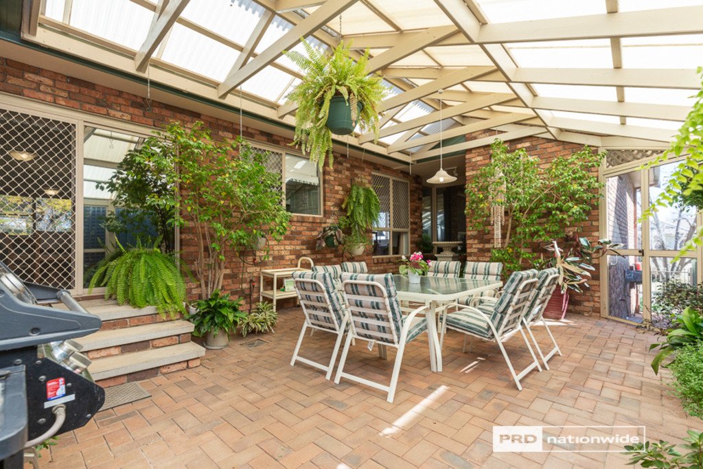 25 Prentice Avenue TAMWORTH 18