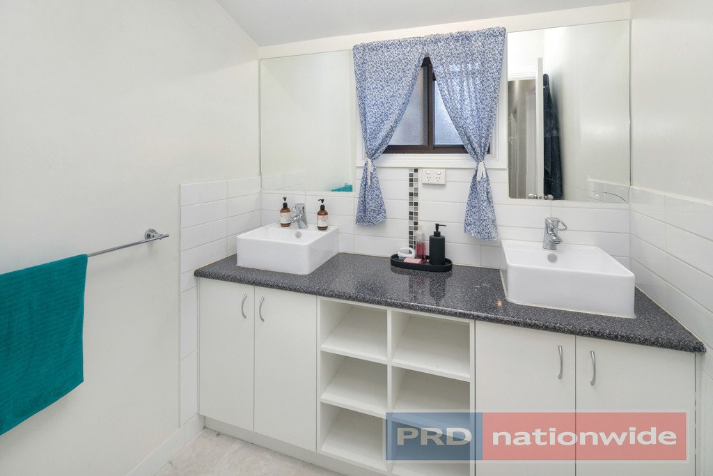 25 Queen Street SEBASTOPOL 6