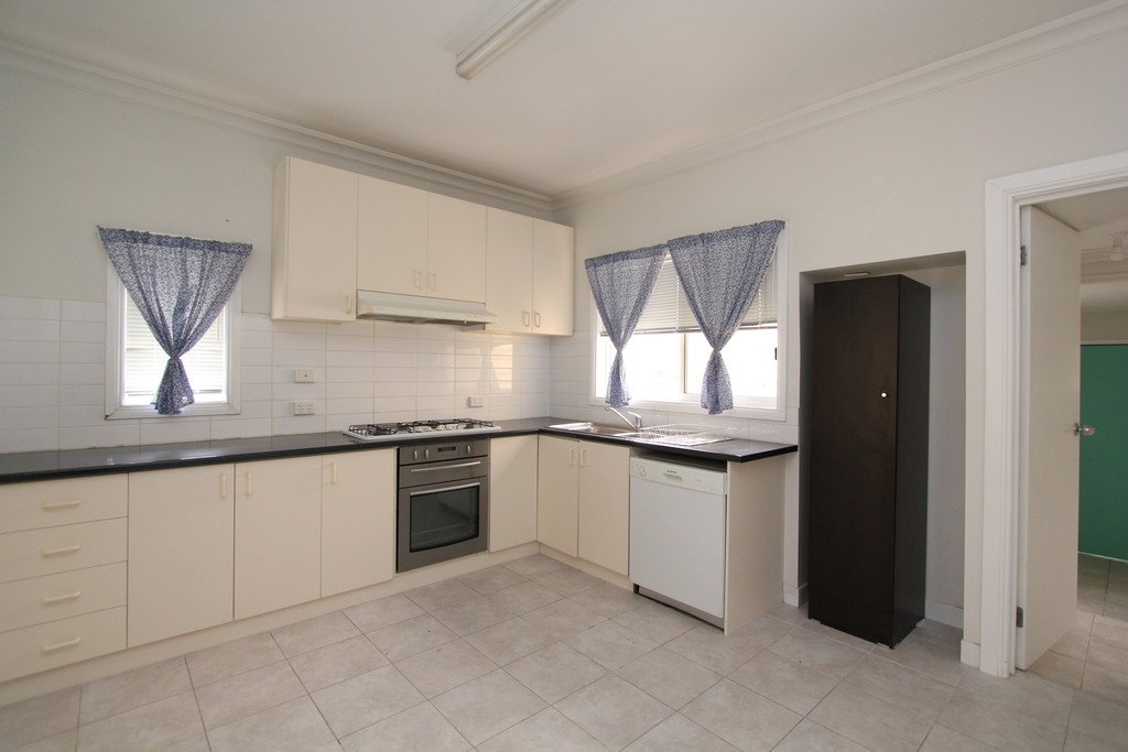 25 Queen Street SEBASTOPOL 2