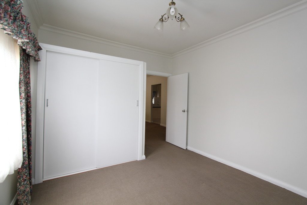 25 Queen Street SEBASTOPOL 6