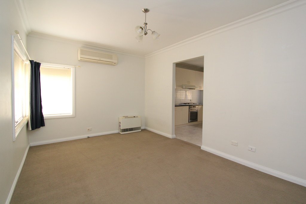 25 Queen Street SEBASTOPOL 11