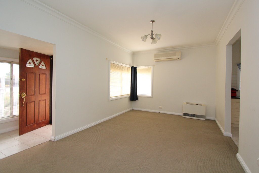 25 Queen Street SEBASTOPOL 12