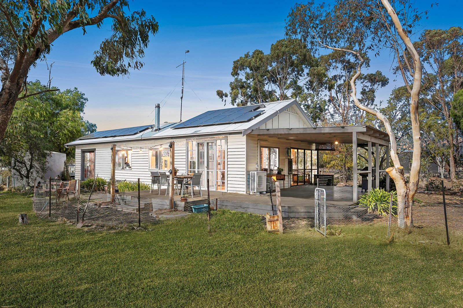 Photos: 25 Raglan Street