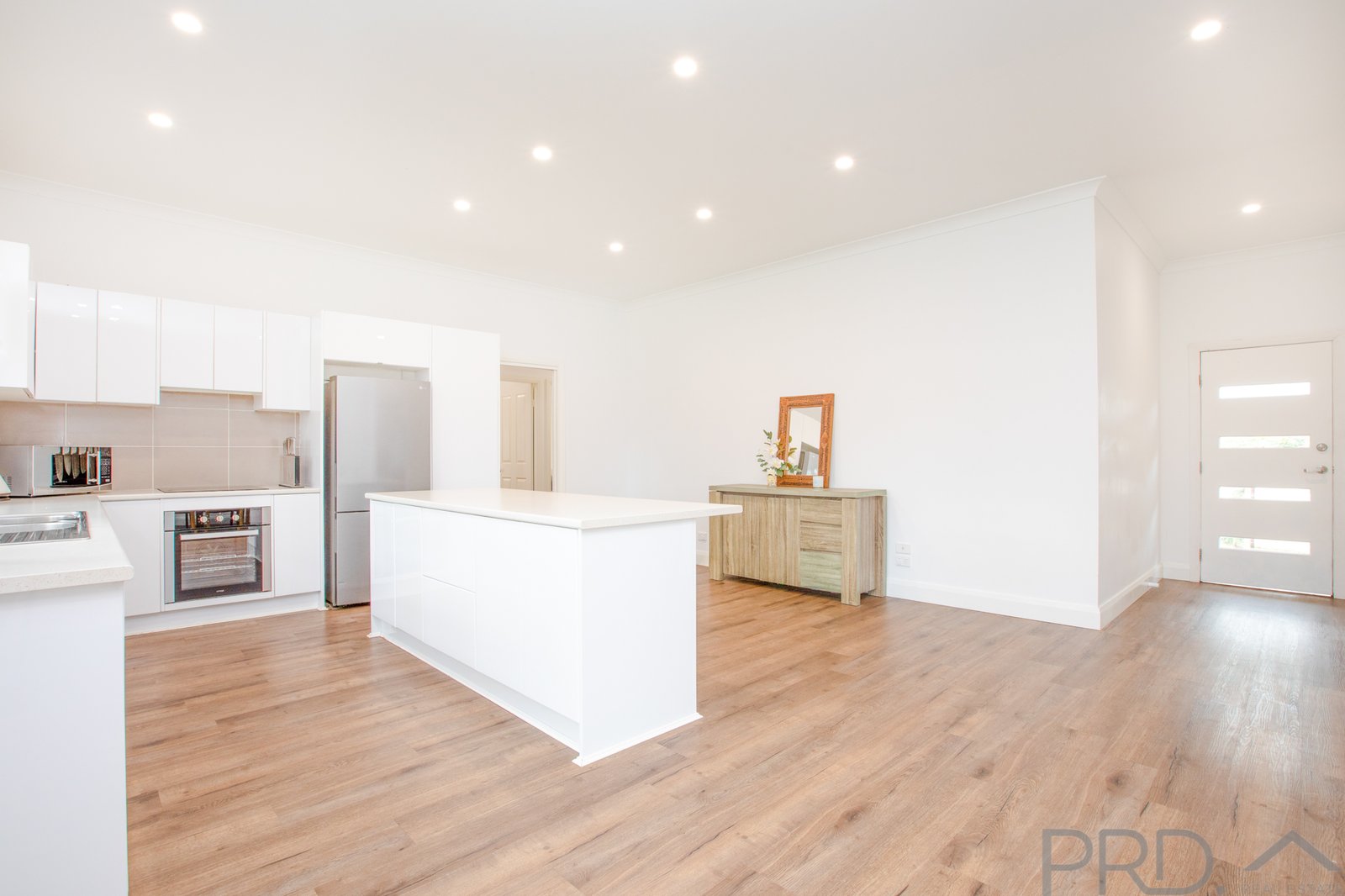 25 Railway Avenue THORNTON 3