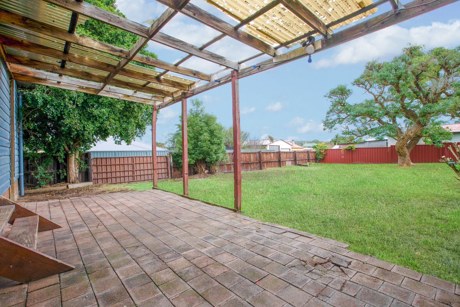 25 Railway Avenue THORNTON 16