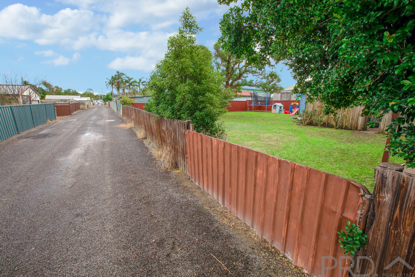 25 Railway Avenue THORNTON 17