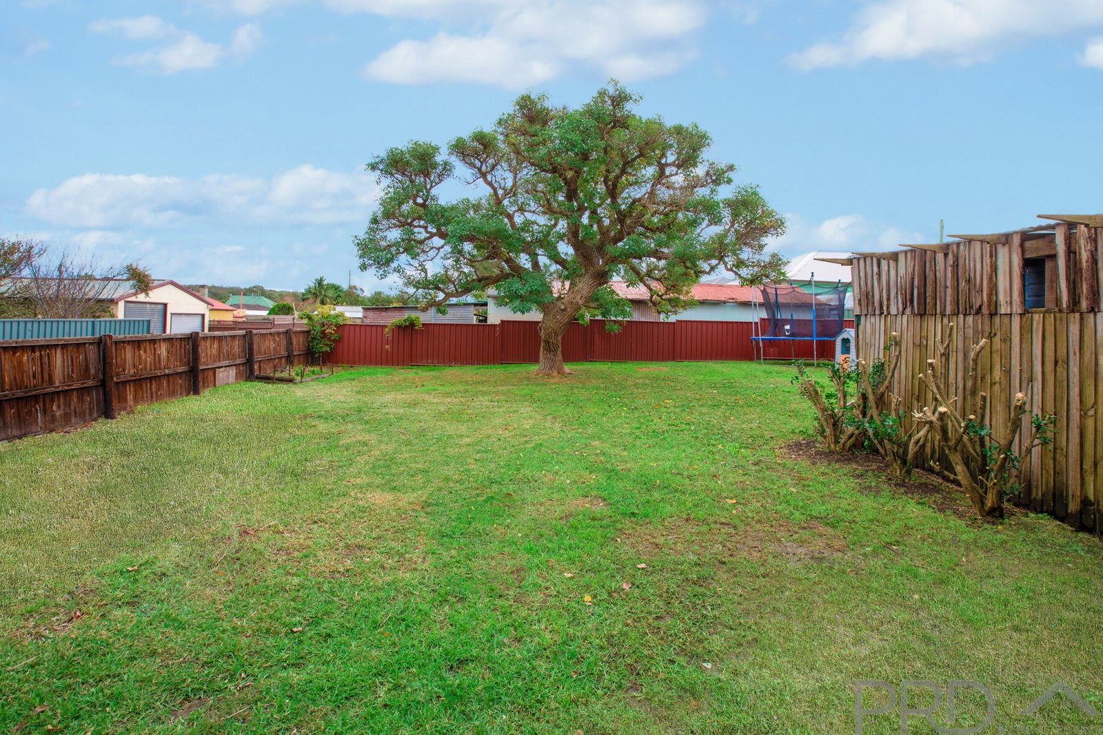 25 Railway Avenue THORNTON 18