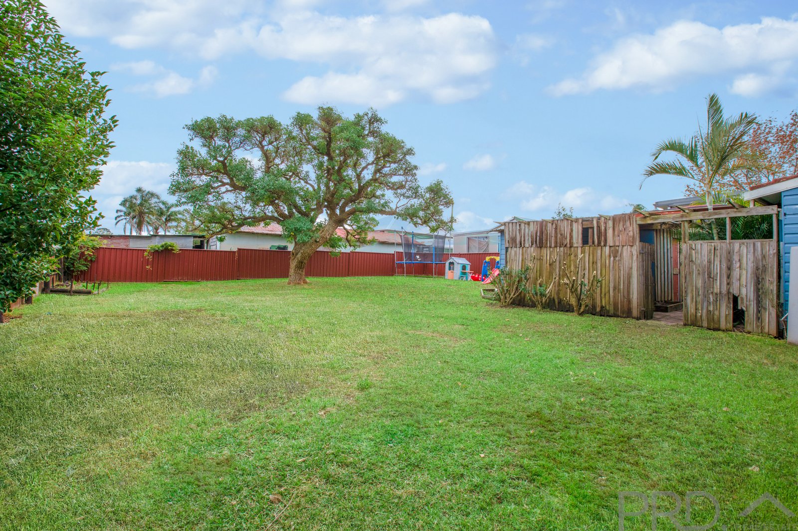 25 Railway Avenue THORNTON 19