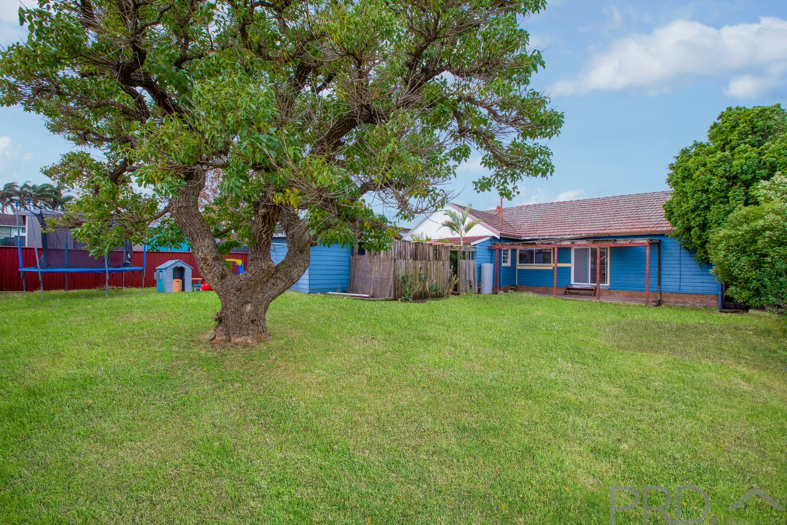 25 Railway Avenue THORNTON 20