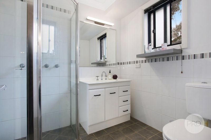 25 Redbox Drive THURGOONA 8