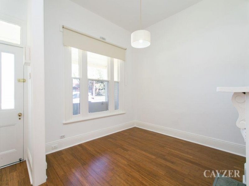 Gallery: 25 Richardson Street