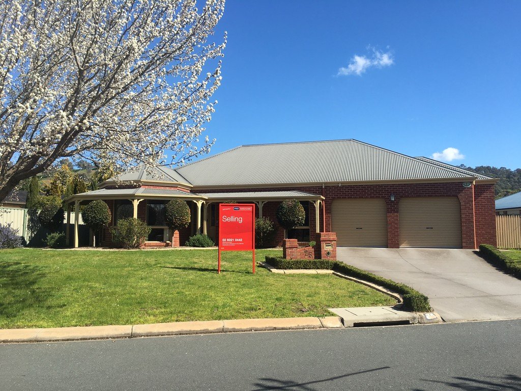 25 Robbins Drive EAST ALBURY 1