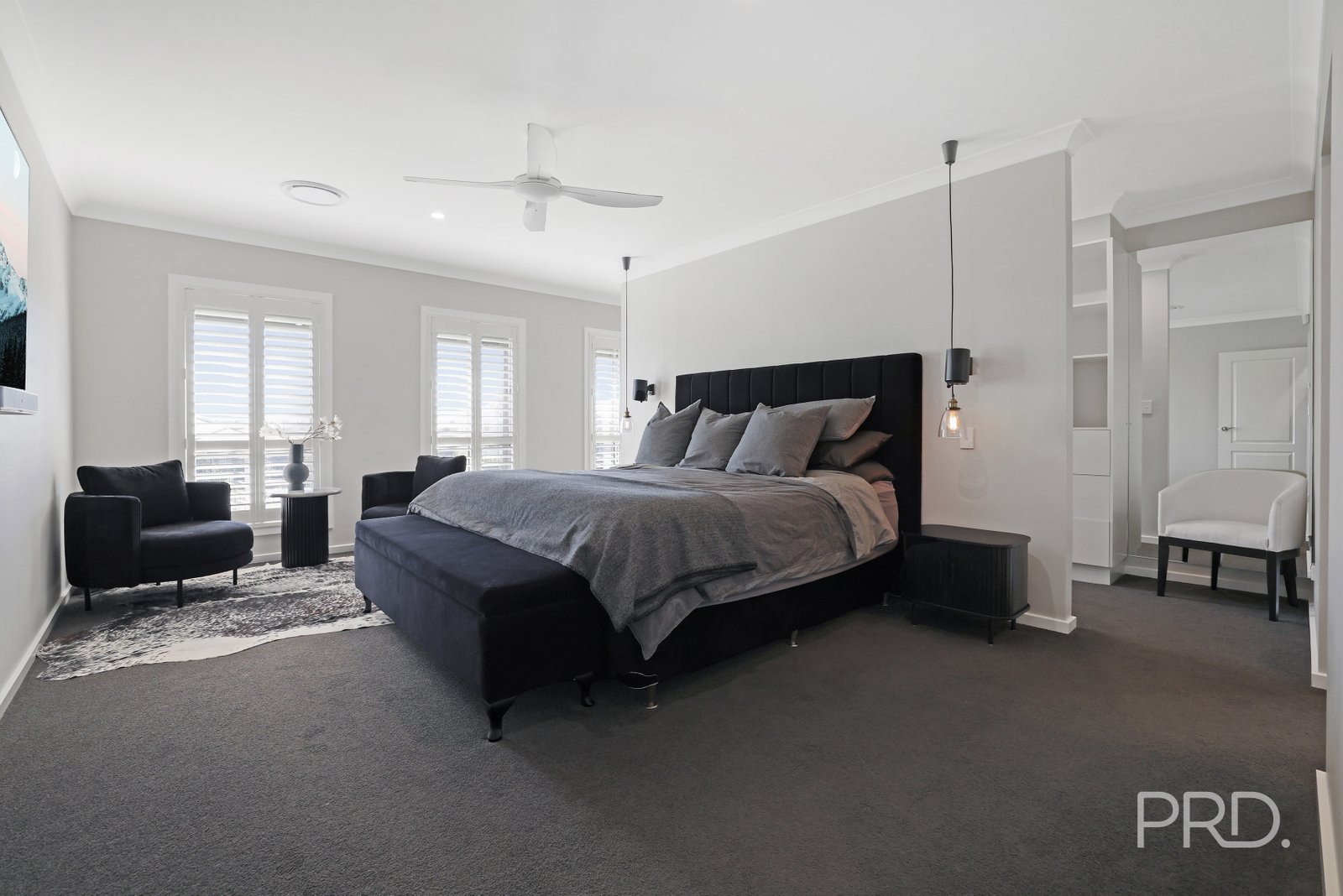 25 Rodeo Drive TAMWORTH 4