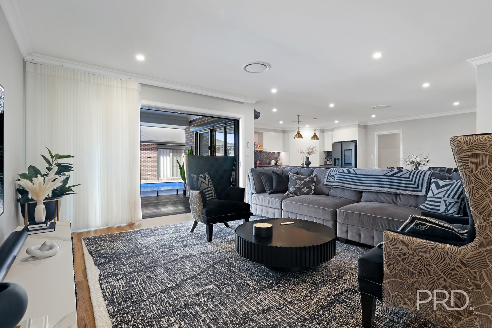 25 Rodeo Drive TAMWORTH 7