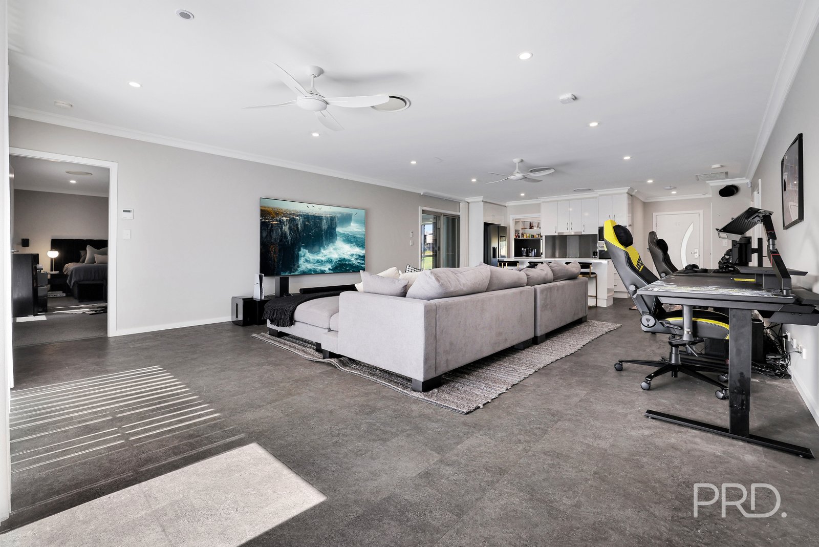 25 Rodeo Drive TAMWORTH 15