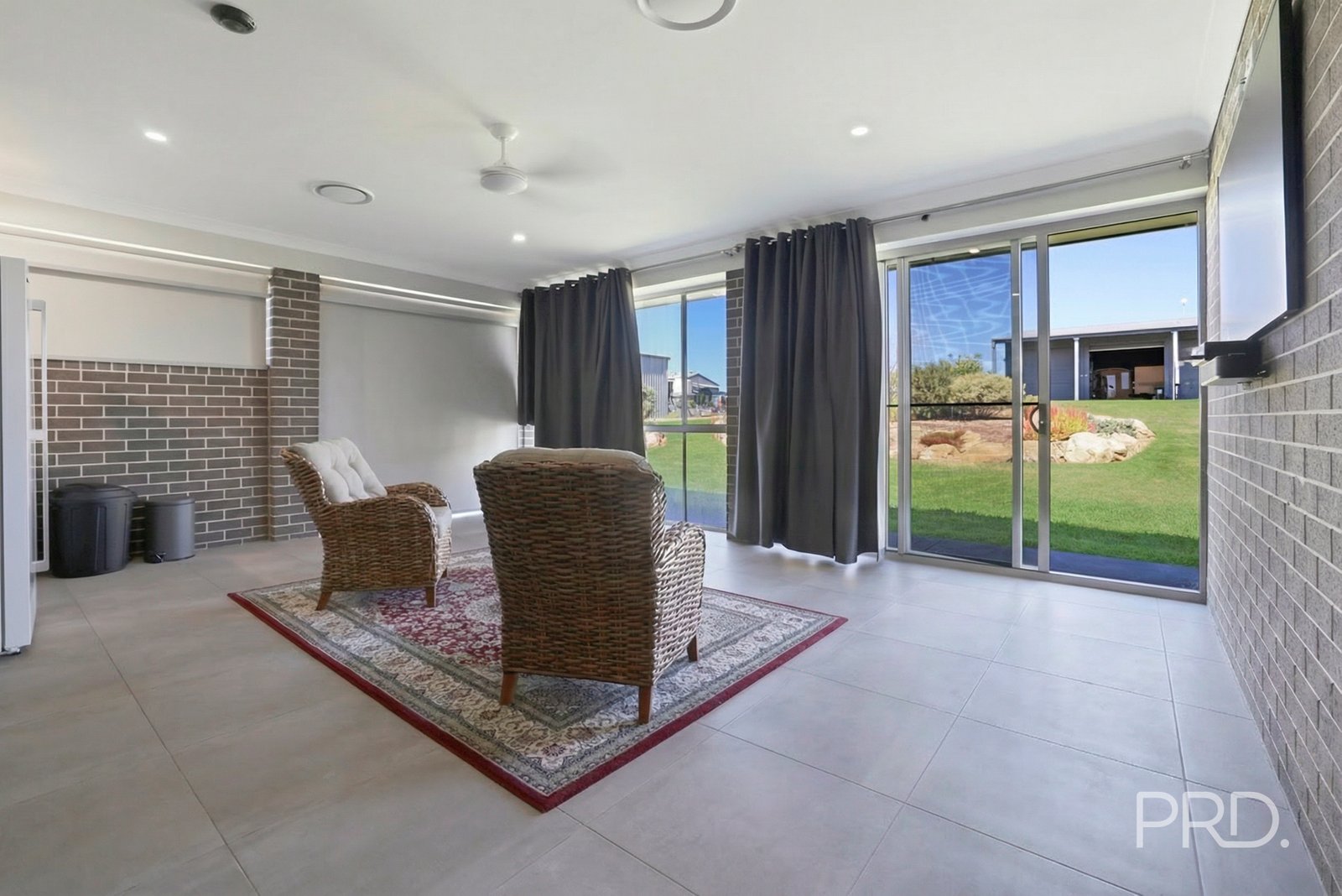 25 Rodeo Drive TAMWORTH 21