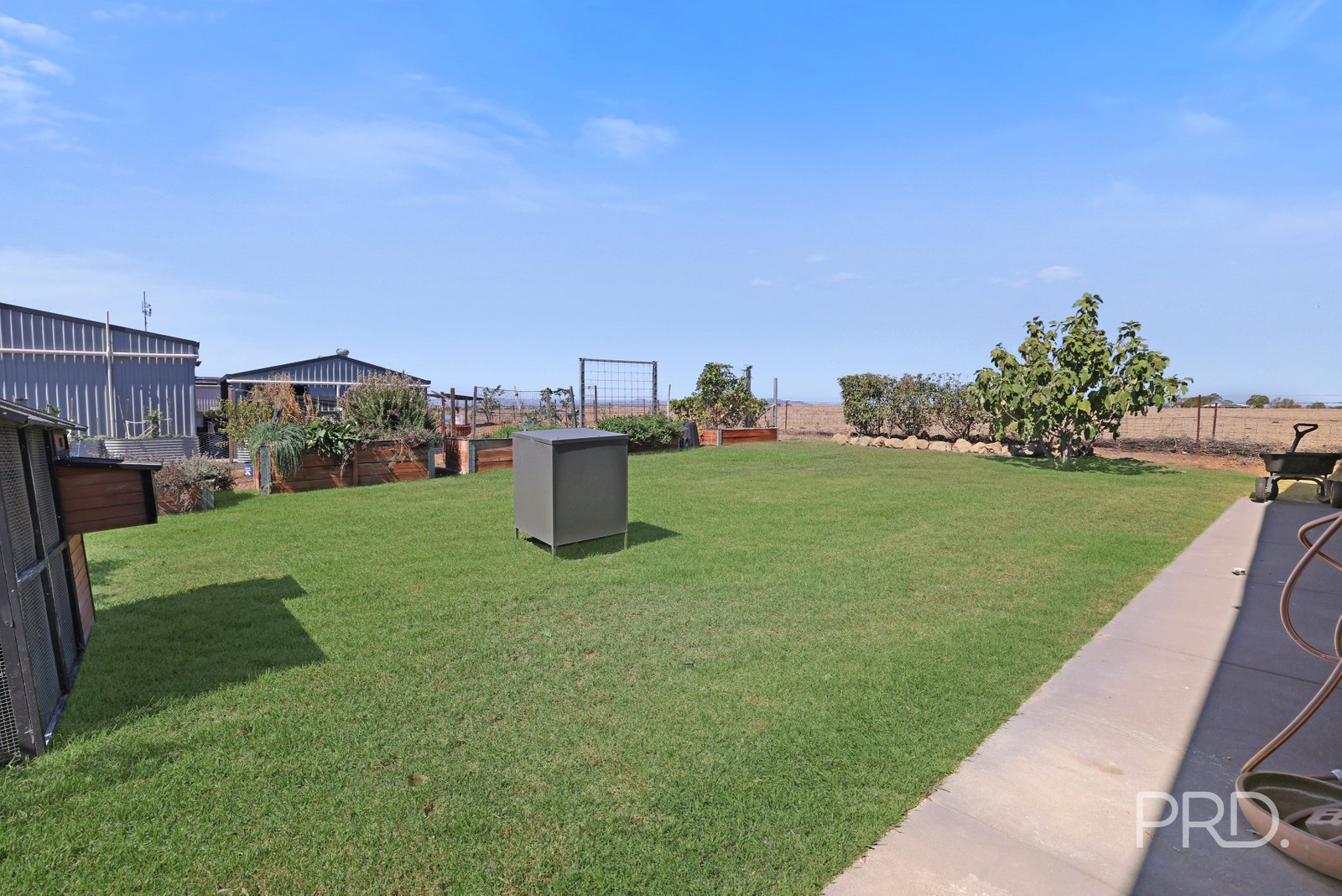 25 Rodeo Drive TAMWORTH 26