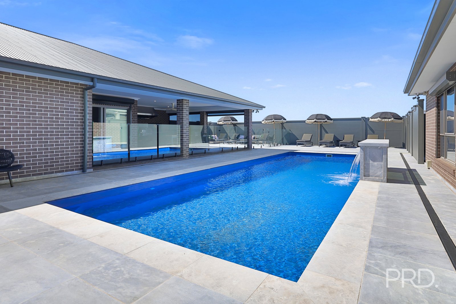 25 Rodeo Drive TAMWORTH 27