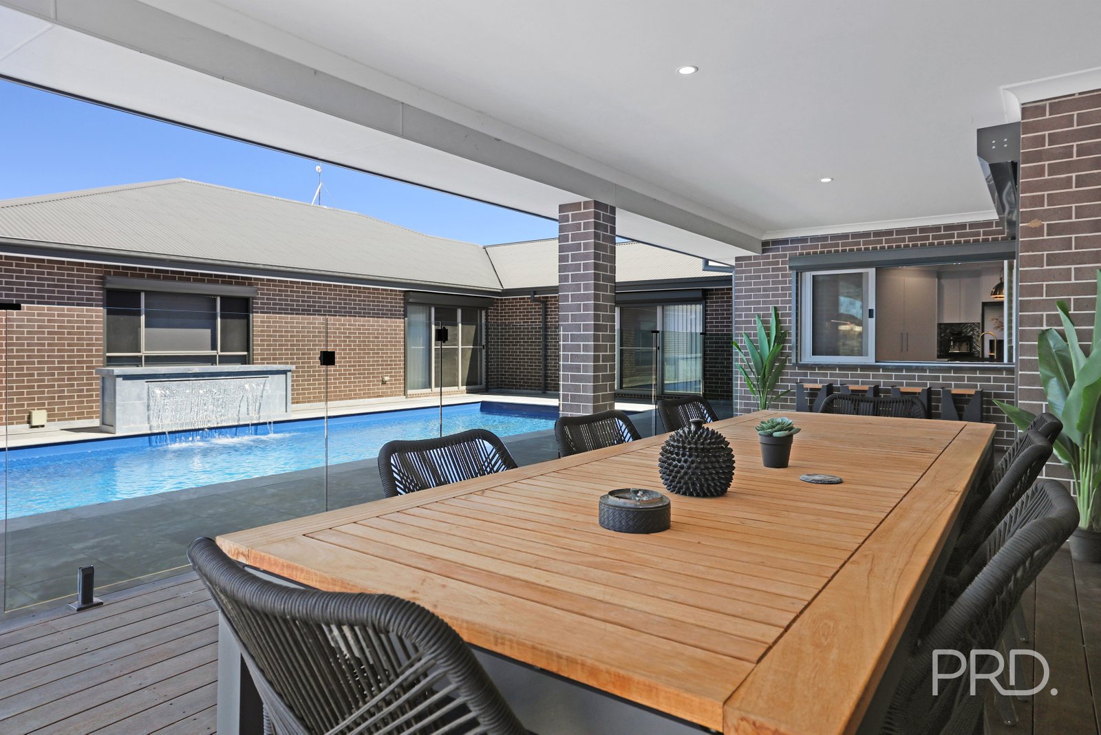 25 Rodeo Drive TAMWORTH 32