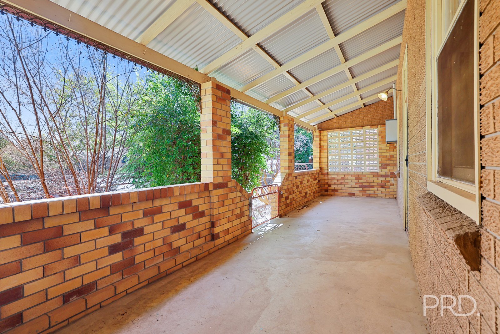 25 Roderick Street TAMWORTH 4