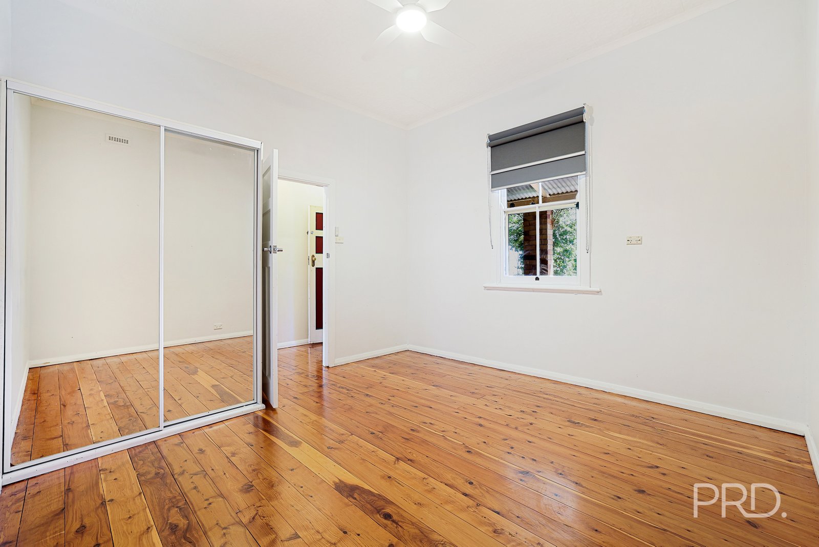 25 Roderick Street TAMWORTH 5