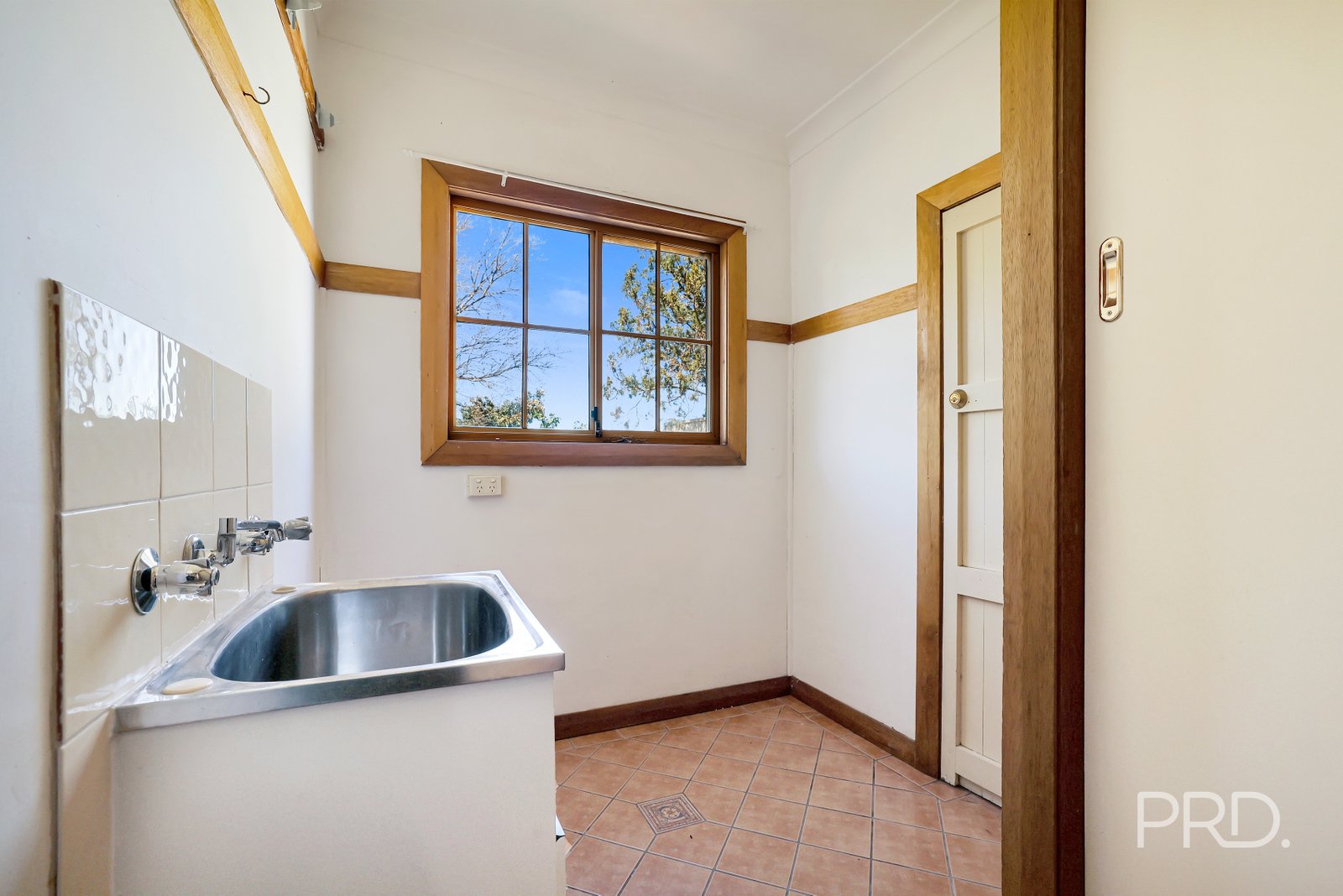 25 Roderick Street TAMWORTH 12